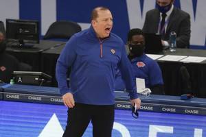 尼克斯官方：恭喜我们的主帅拿到生涯第400胜！