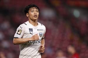 每日邮报：凯尔特人接近从川崎前锋签下后卫旗手怜央