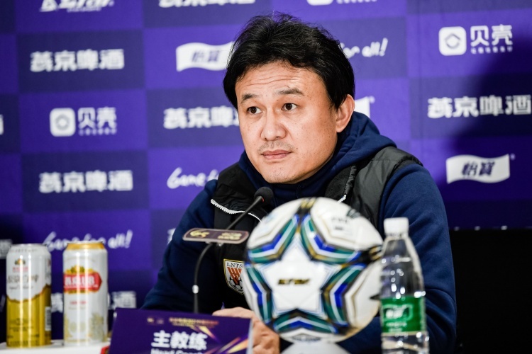 鲁媒谈泰山队争冠前景：崎岖坎坷怎么它就这么多