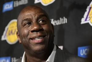26年前的今天：“魔术师”退役4年后重返NBA